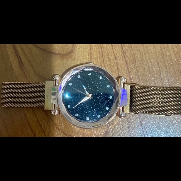 🖤 3/$25 or LESS 🖤 Rose Gold Watch - Picture 6 of 6